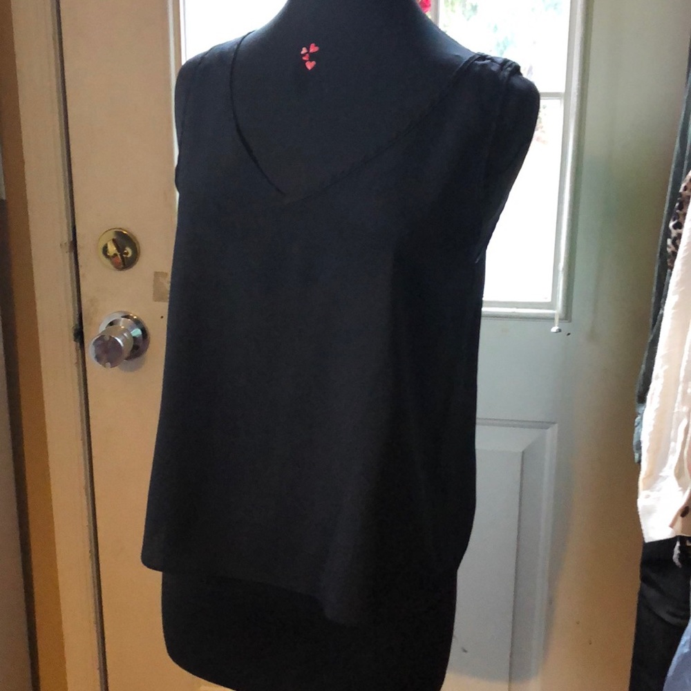 One Clothing size large Sleeveless top black. - Picture 2 of 5